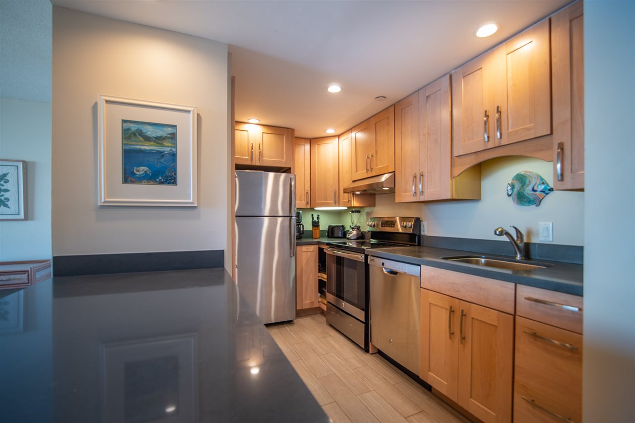 4327 Lower Honoapiilani Road, Unit 804 Lahaina, HI 96761 - Photo 11 of 26 Gallery Image 11