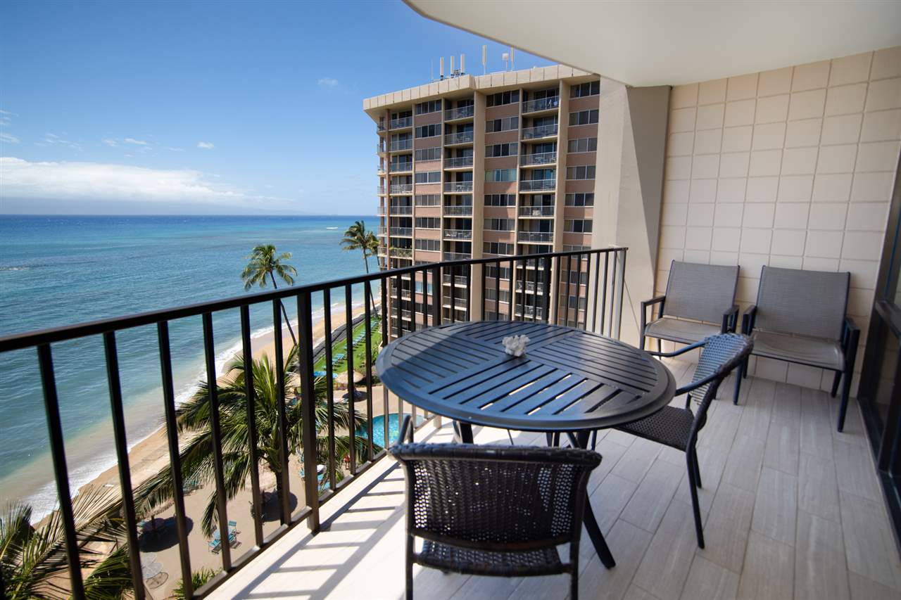 4327 Lower Honoapiilani Road, Unit 804 Lahaina, HI 96761 - Photo 3 of 26 Gallery Image 3