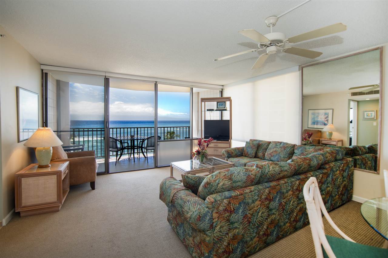 4327 Lower Honoapiilani Road, Unit 804 Lahaina, HI 96761 - Photo 5 of 26 Gallery Image 5