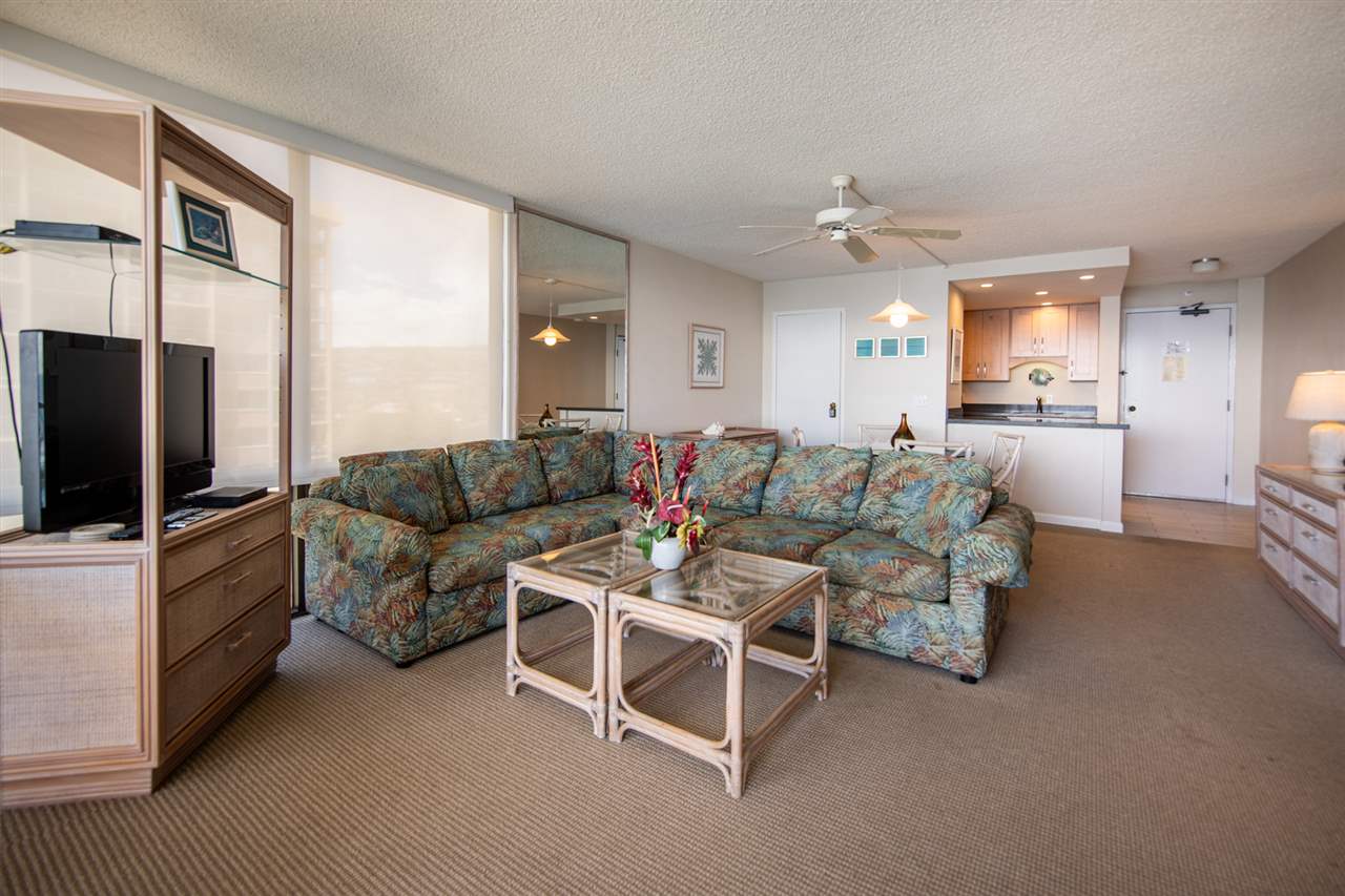 4327 Lower Honoapiilani Road, Unit 804 Lahaina, HI 96761 - Photo 7 of 26 Gallery Image 7