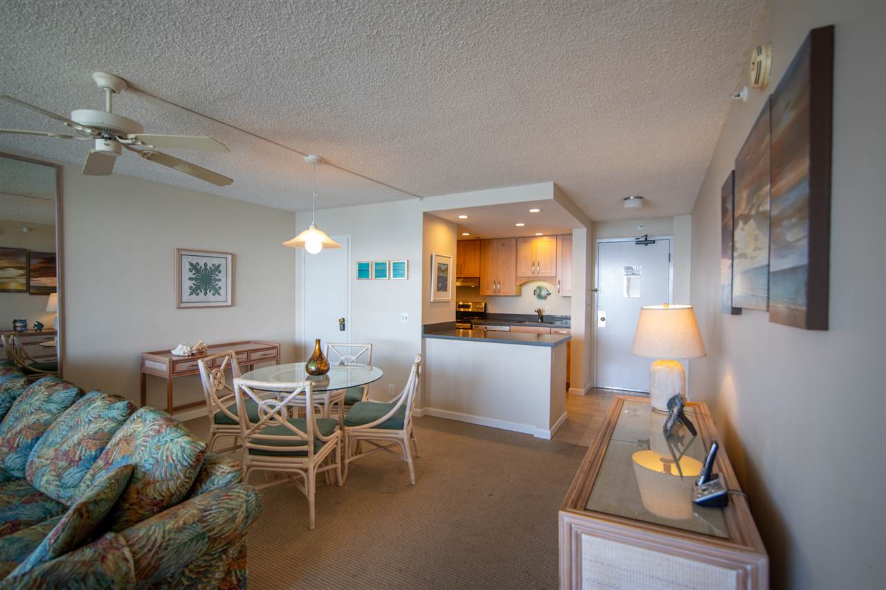 4327 Lower Honoapiilani Road, Unit 804 Lahaina, HI 96761 - Photo 9 of 26 Gallery Image 9