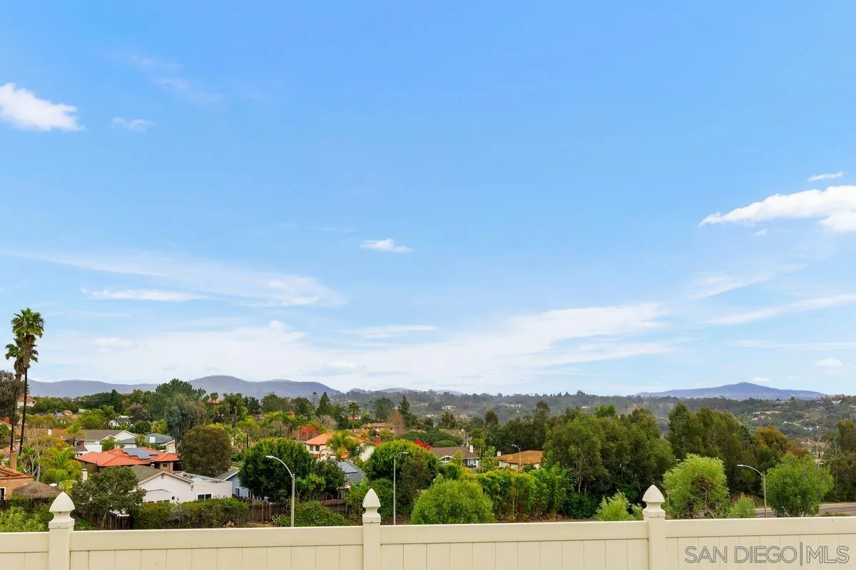 1974 Springdale Lane Encinitas, CA 92024 - Photo 23 of 25 Gallery Image 23