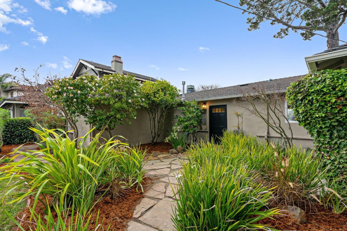214 Martin Drive Aptos, CA 95003 - Photo 32 of 33 a backyard of a house with lots of green space