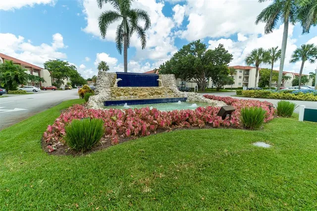 $2,900 | 820 South Hollybrook Drive, Unit 209, Pembroke Pines, FL 33025