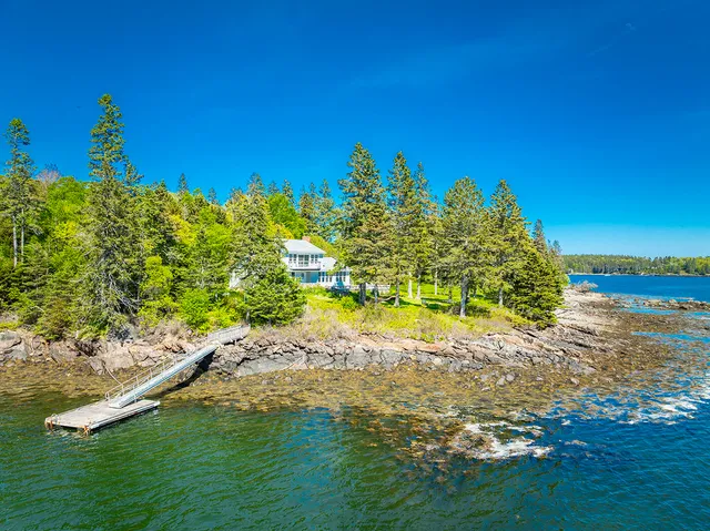 $1,775,000 | 250 Davis Point Road, Cushing, ME 04563