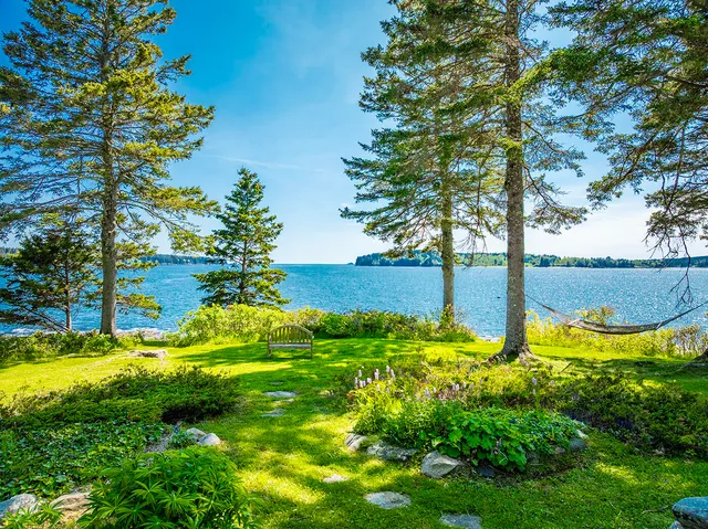 $1,775,000 | 250 Davis Point Road, Cushing, ME 04563