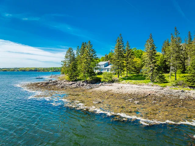 $1,775,000 | 250 Davis Point Road, Cushing, ME 04563