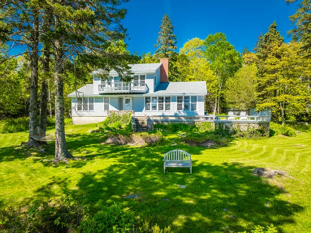 $1,775,000 | 250 Davis Point Road, Cushing, ME 04563