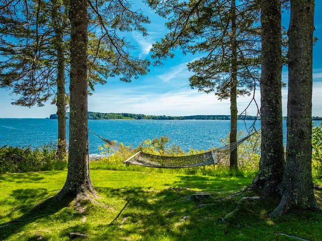 $1,775,000 | 250 Davis Point Road, Cushing, ME 04563