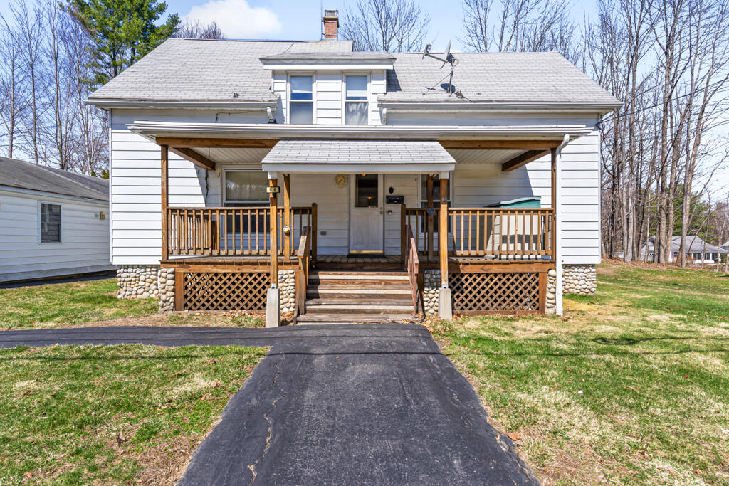 80 Stevens Street Lewiston, ME 04240 - Photo 5 of 58 DSC02449