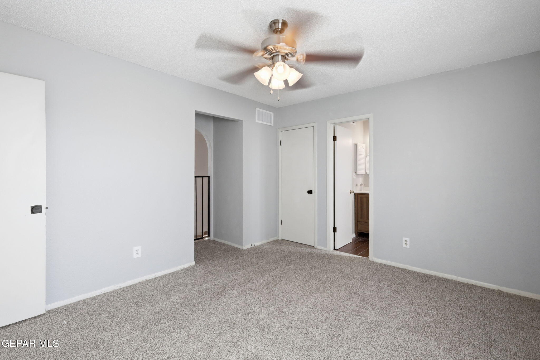 932 Destello Road El Paso, TX 79907 - Photo 17 of 43 14-web-or-mls-IMG_9003