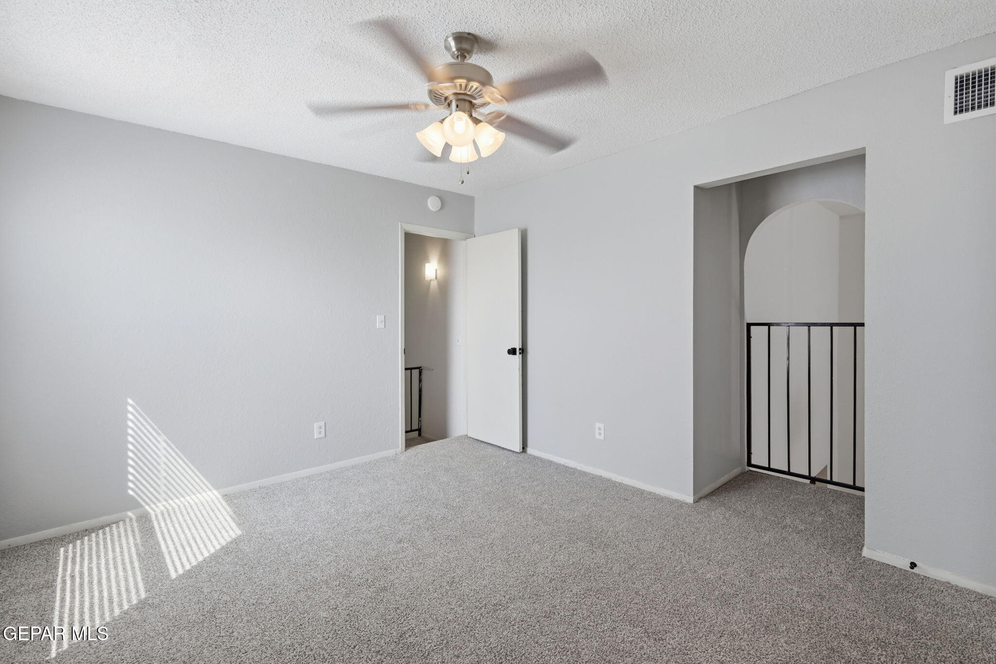 932 Destello Road El Paso, TX 79907 - Photo 18 of 43 15-web-or-mls-IMG_9008