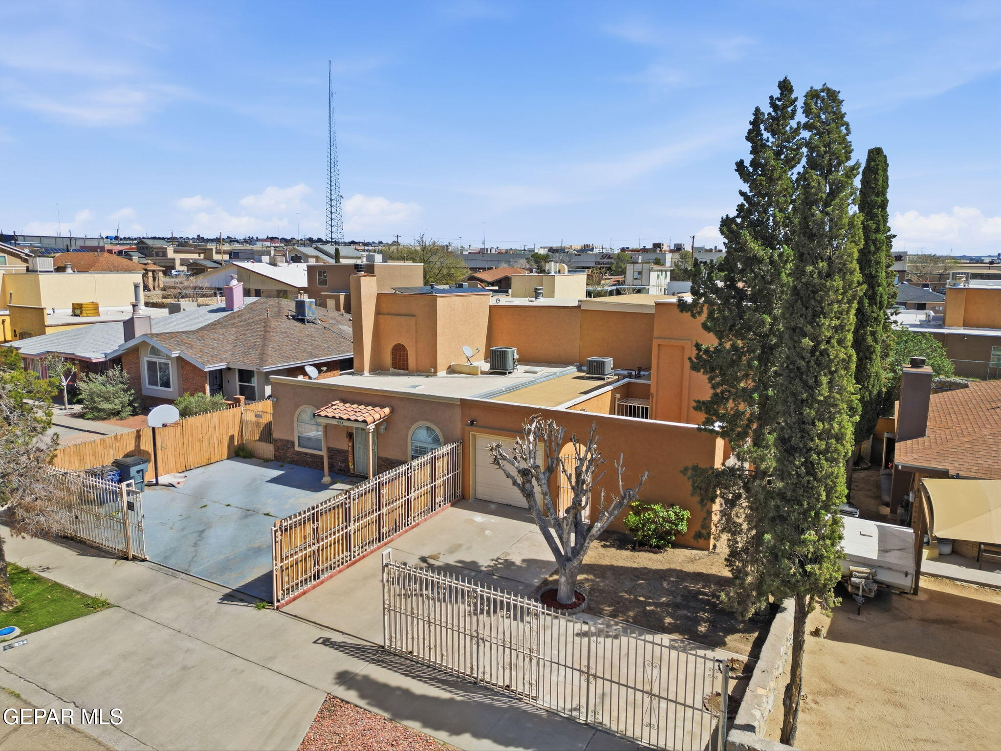 932 Destello Road El Paso, TX 79907 - Photo 4 of 43 4-web-or-mls-DJI_0083