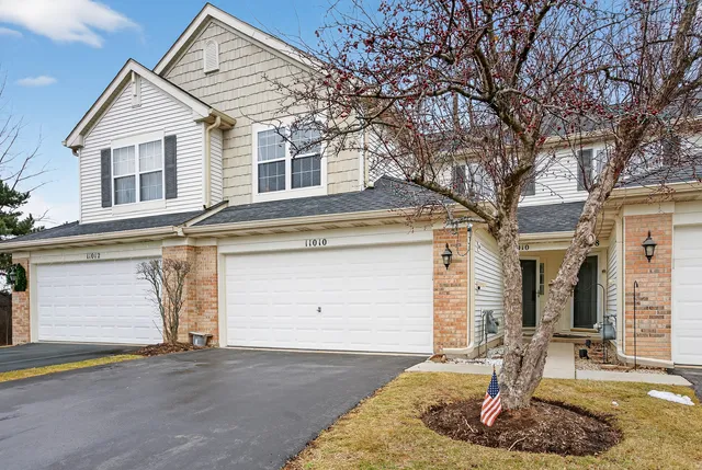 $290,000 | 11010 Cape Cod Lane, Unit 3, Huntley, IL 60142