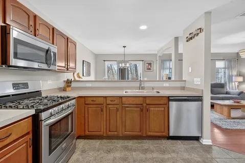 $290,000 | 11010 Cape Cod Lane, Unit 3, Huntley, IL 60142