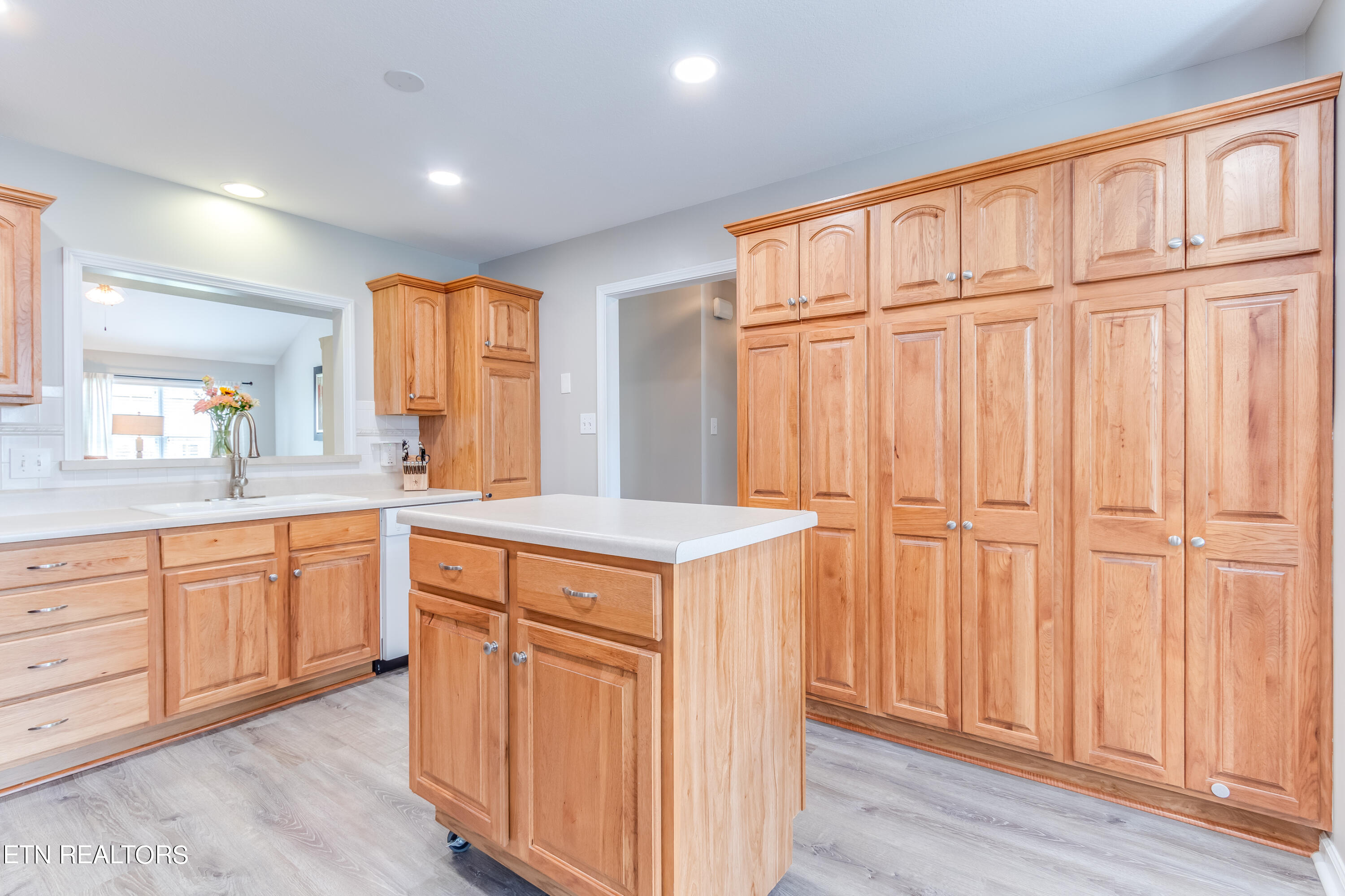 7634 St Baron Way Powell, TN 37849 - Photo 14 of 32 Kitchen