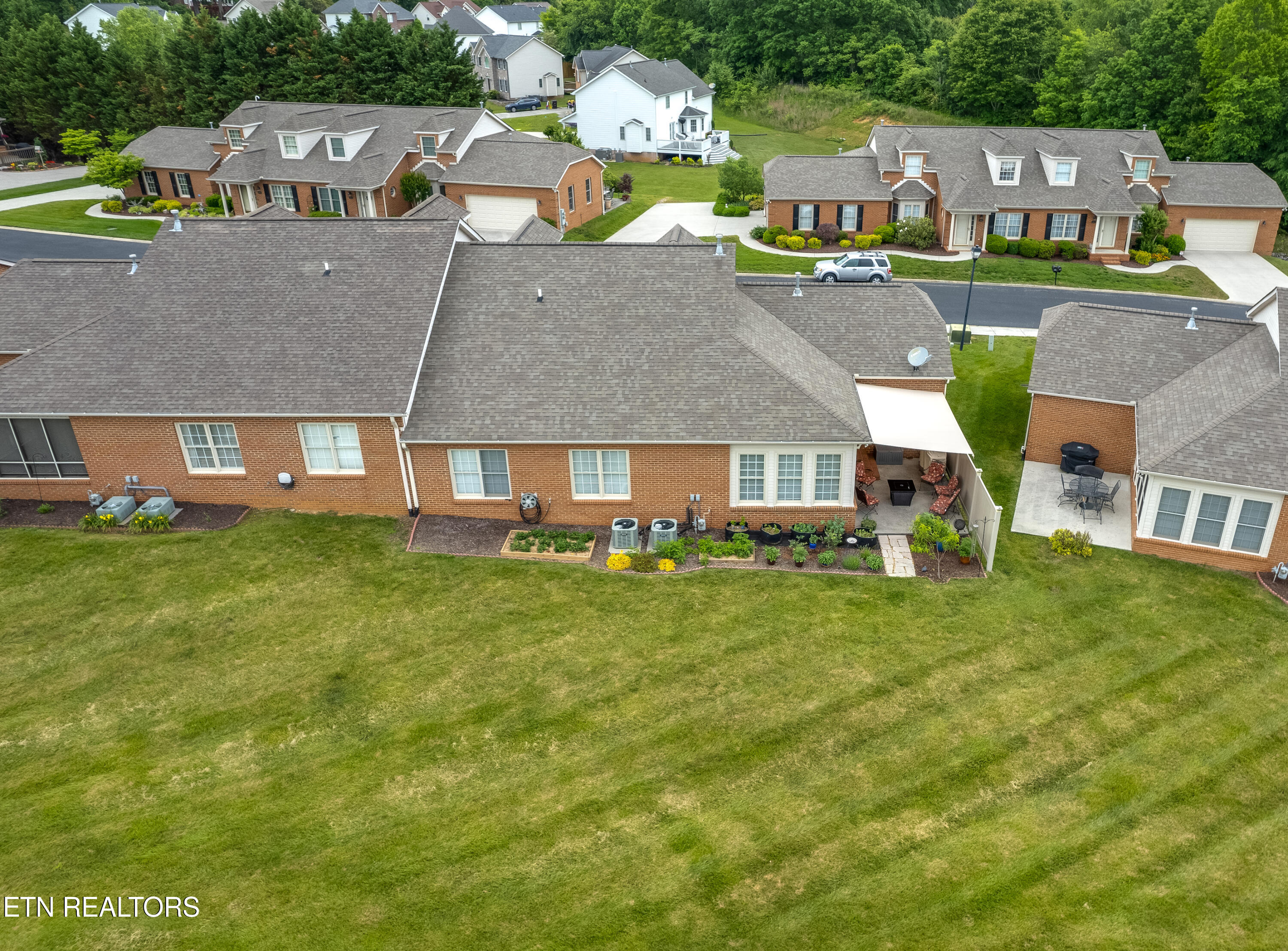 7634 St Baron Way Powell, TN 37849 - Photo 6 of 32 Exterior