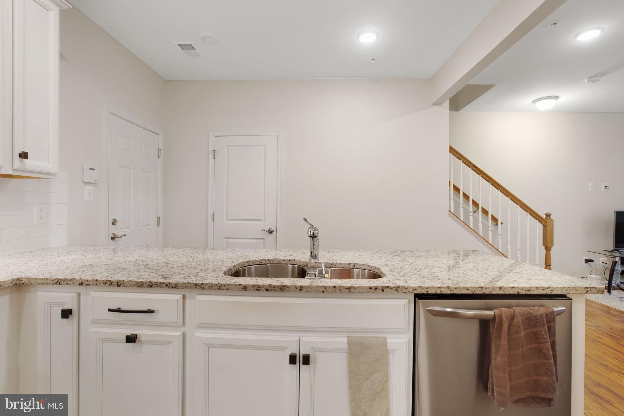 2727 Pinebrook Road Hyattsville, MD 20785 - Photo 13 of 42