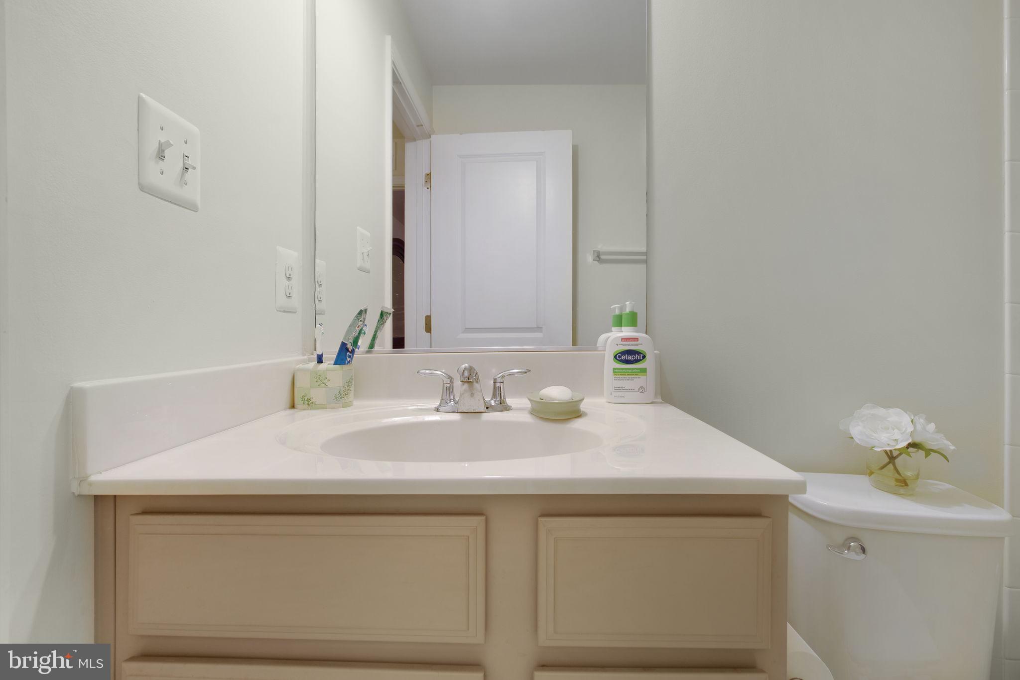 2727 Pinebrook Road Hyattsville, MD 20785 - Photo 23 of 42