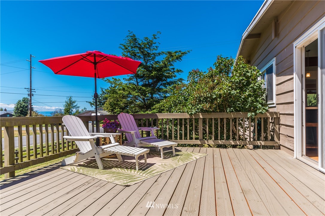 1961 Island View Road Oak Harbor, WA 98277 - Photo 17 of 25 Gallery Image 17
