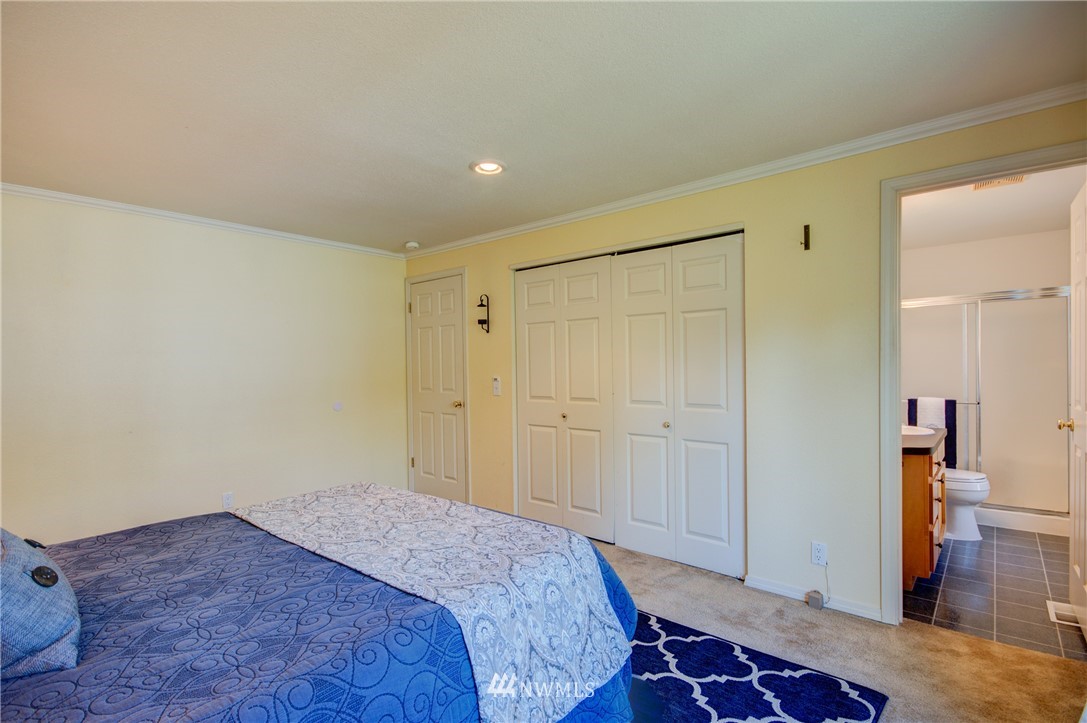 1961 Island View Road Oak Harbor, WA 98277 - Photo 19 of 25 Gallery Image 19