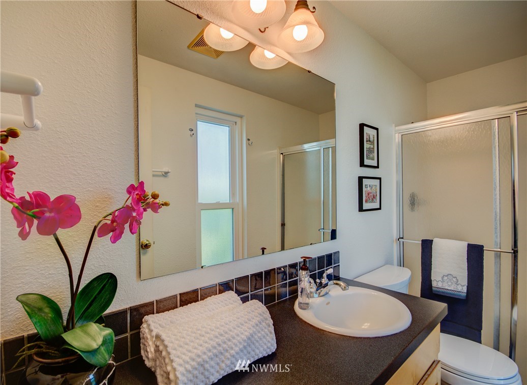 1961 Island View Road Oak Harbor, WA 98277 - Photo 20 of 25 Gallery Image 20