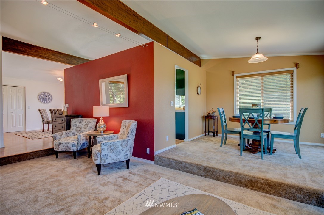 1961 Island View Road Oak Harbor, WA 98277 - Photo 7 of 25 Gallery Image 7