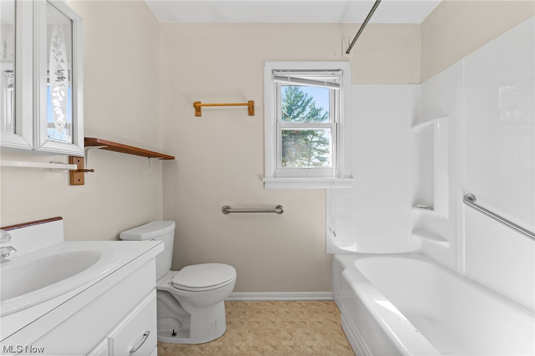 15874 Howe Road Strongsville, OH 44136 - Photo 10 of 24 Gallery Image 10