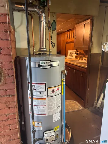 $275,000 | 122 Bayberry Drive, Bristol, CT 06010