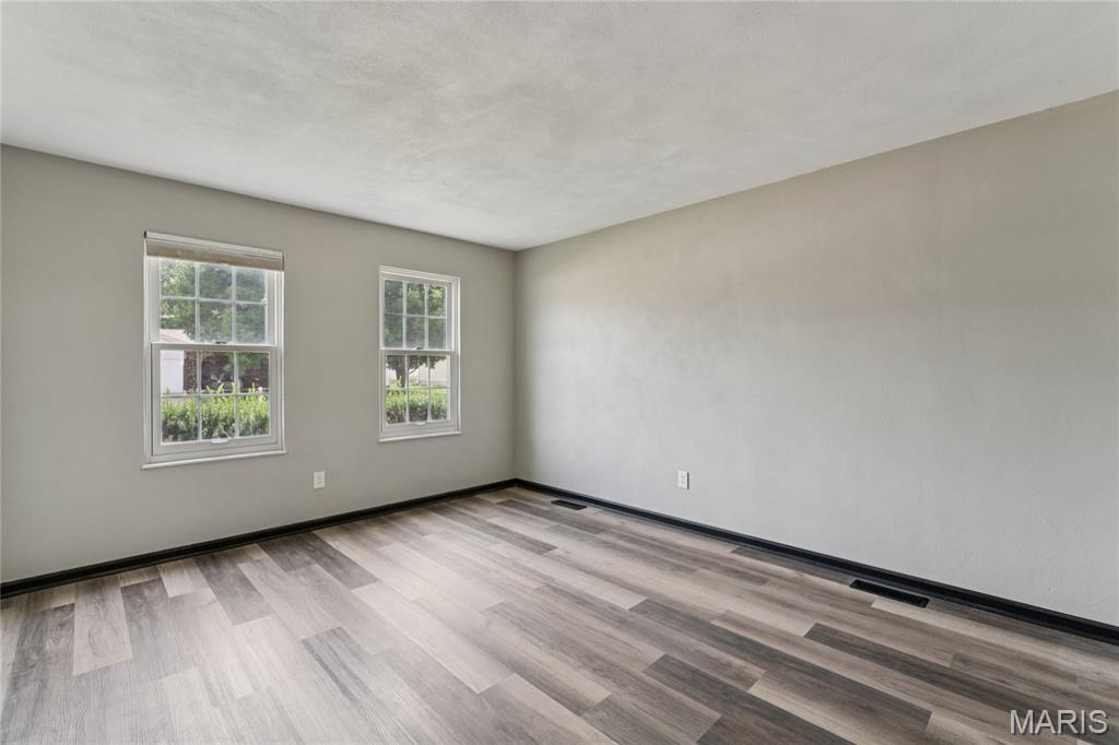 2801 Droste Road St. Charles, MO 63301 - Photo 12 of 31
