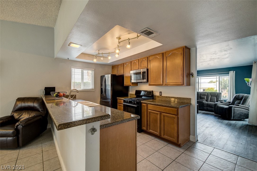 714 Greenway Road Henderson, NV 89002 - Photo 15 of 31