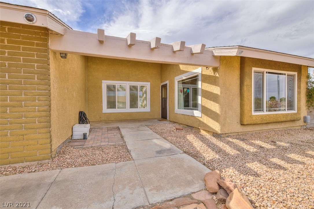714 Greenway Road Henderson, NV 89002 - Photo 8 of 31