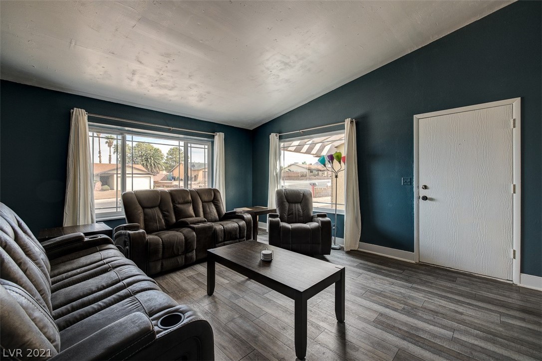 714 Greenway Road Henderson, NV 89002 - Photo 9 of 31