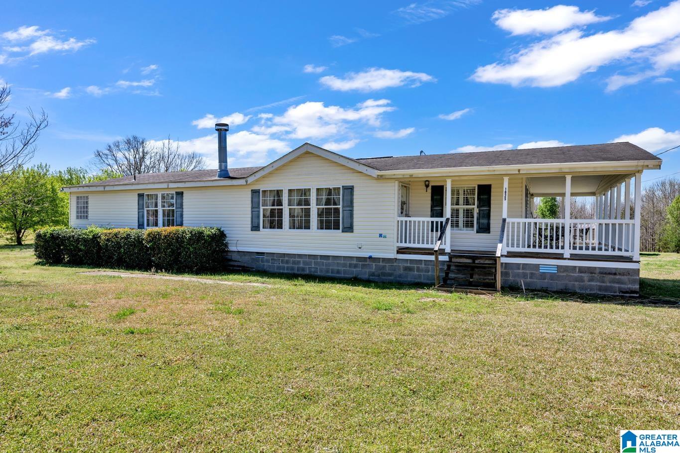 1025 Lamon Chapel Loop Jasper, AL 35503 - Photo 2 of 27