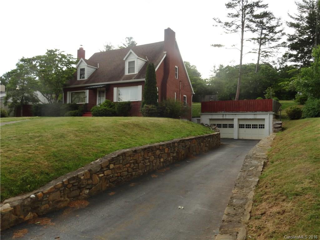 90 Wembley Road Asheville, NC 28804 - Photo 1 of 16 Gallery Image 1