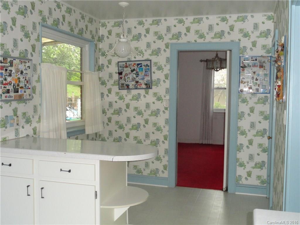 90 Wembley Road Asheville, NC 28804 - Photo 4 of 16 Gallery Image 4