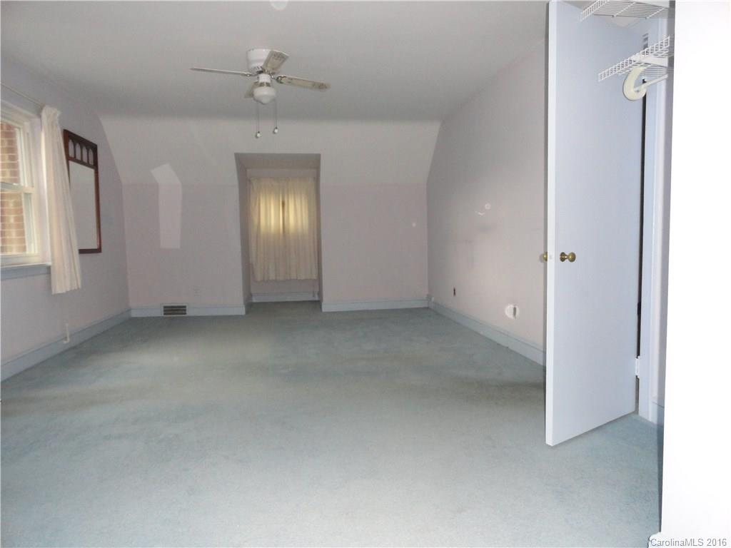 90 Wembley Road Asheville, NC 28804 - Photo 7 of 16 Gallery Image 7