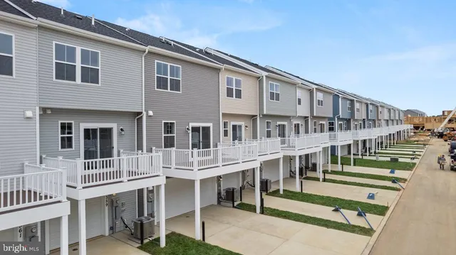 $2,000 | 1357 Cedar Vly Road, Ranson, WV 25438