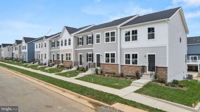 $2,000 | 1357 Cedar Vly Road, Ranson, WV 25438