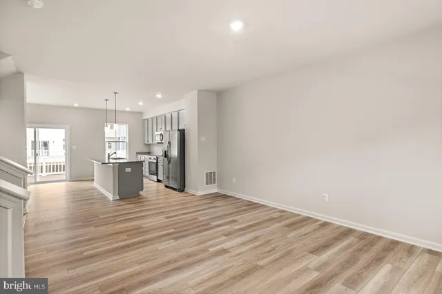 $2,000 | 1357 Cedar Vly Road, Ranson, WV 25438