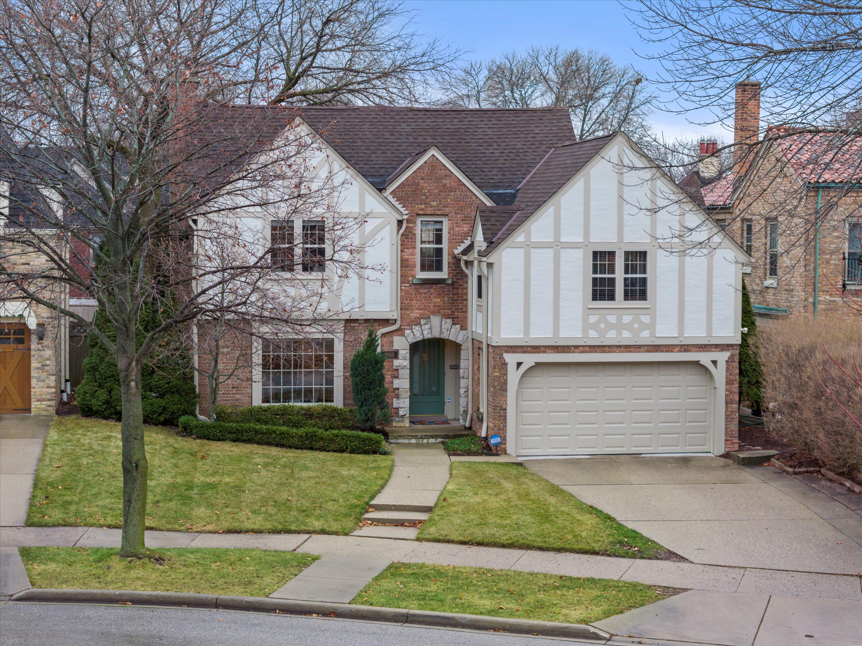 3916 North Ridgefield Circle Shorewood, WI 53211 - Photo 40 of 53 04-DJI_20231202120130_0458_D