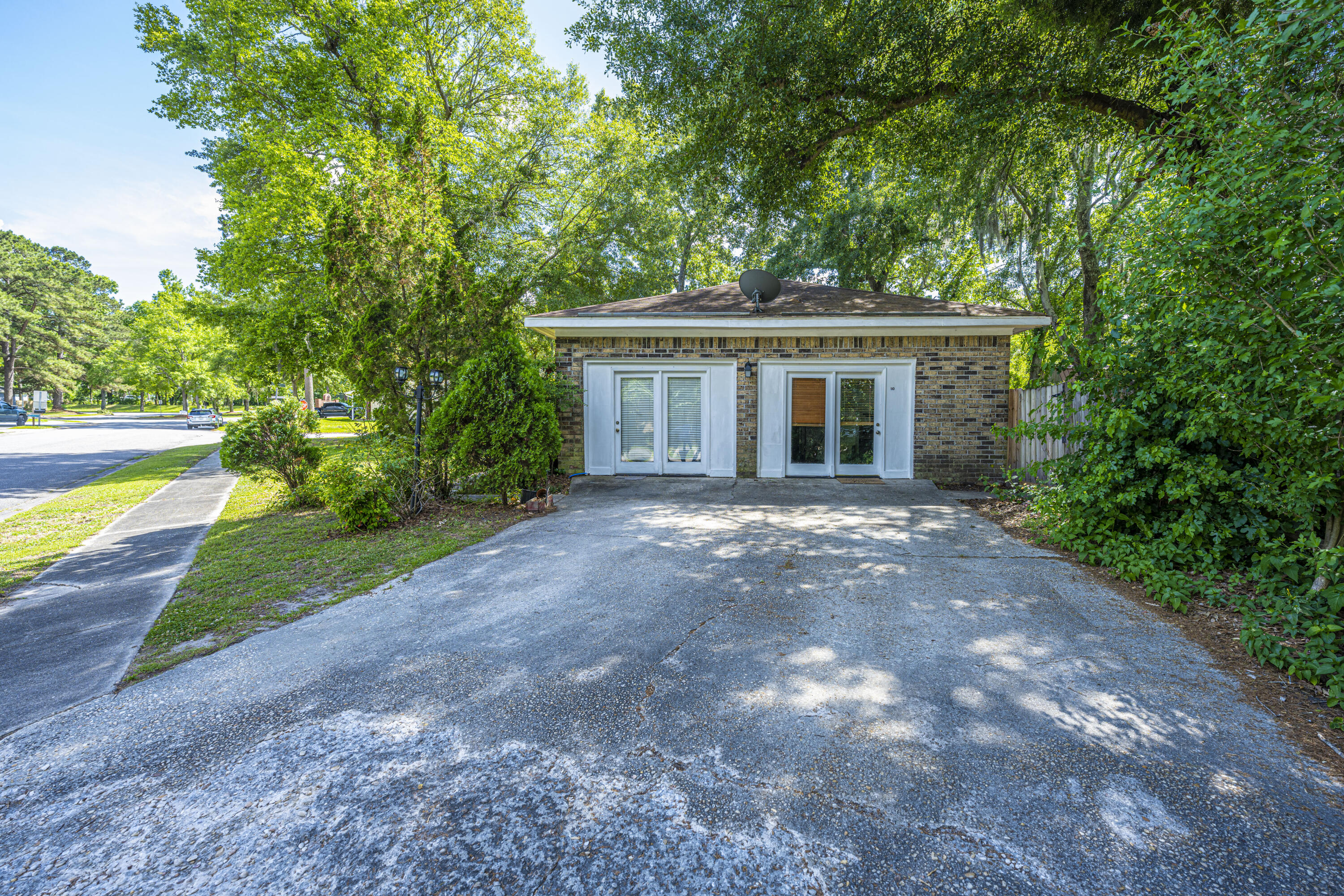 110 Tall Pines Road Ladson, SC 29456 - Photo 3 of 19 DSC_9051