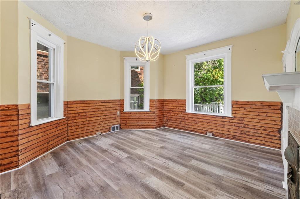 2317 Fremont Place Pittsburgh, PA 15216 - Photo 12 of 36