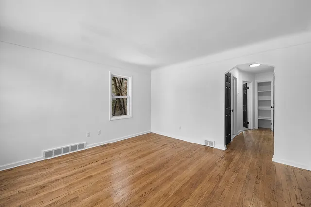 $1,250 | 18525 Westmoreland Road, Detroit, MI 48219