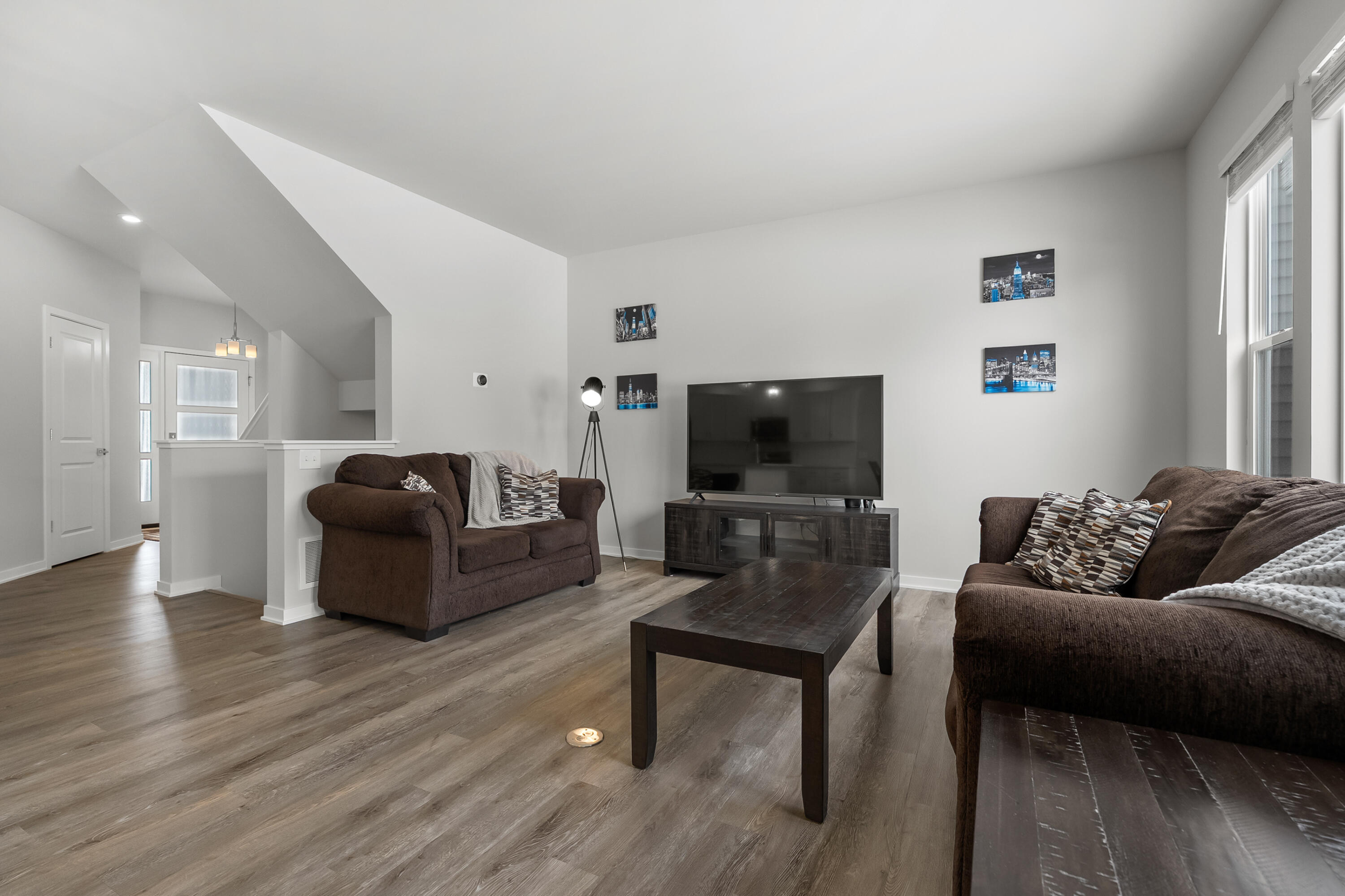 4128 Enclave Way Kalamazoo, MI 49009 - Photo 12 of 28 Living room