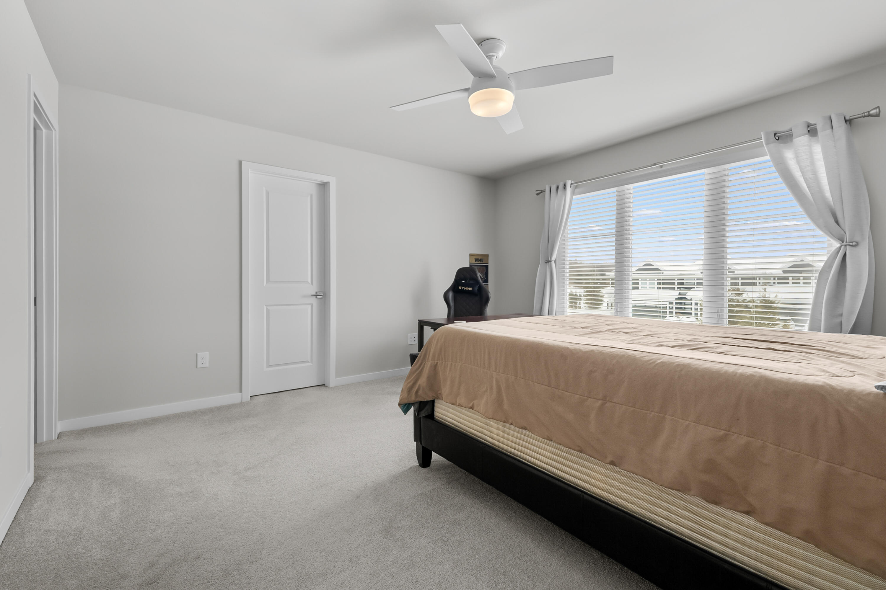 4128 Enclave Way Kalamazoo, MI 49009 - Photo 19 of 28 Primary bedroom