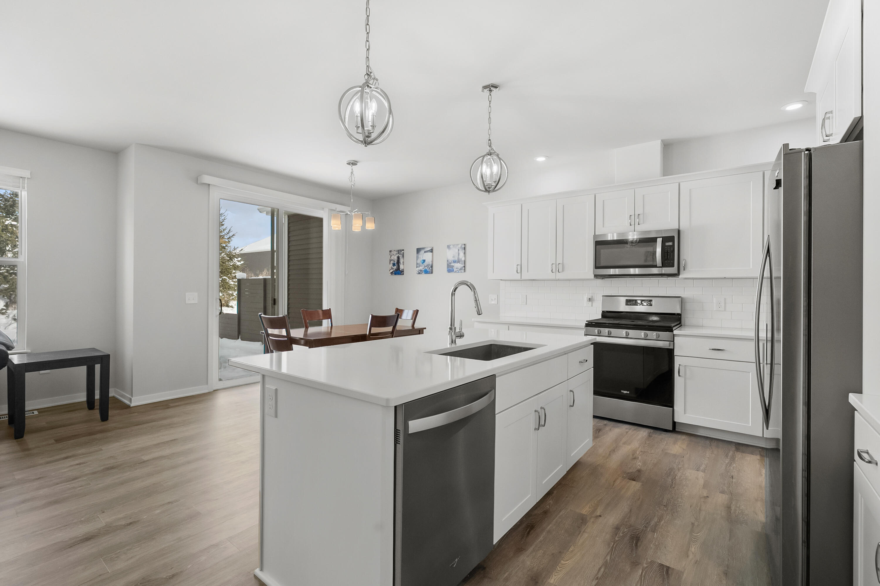 4128 Enclave Way Kalamazoo, MI 49009 - Photo 5 of 28 Spacious kitchen