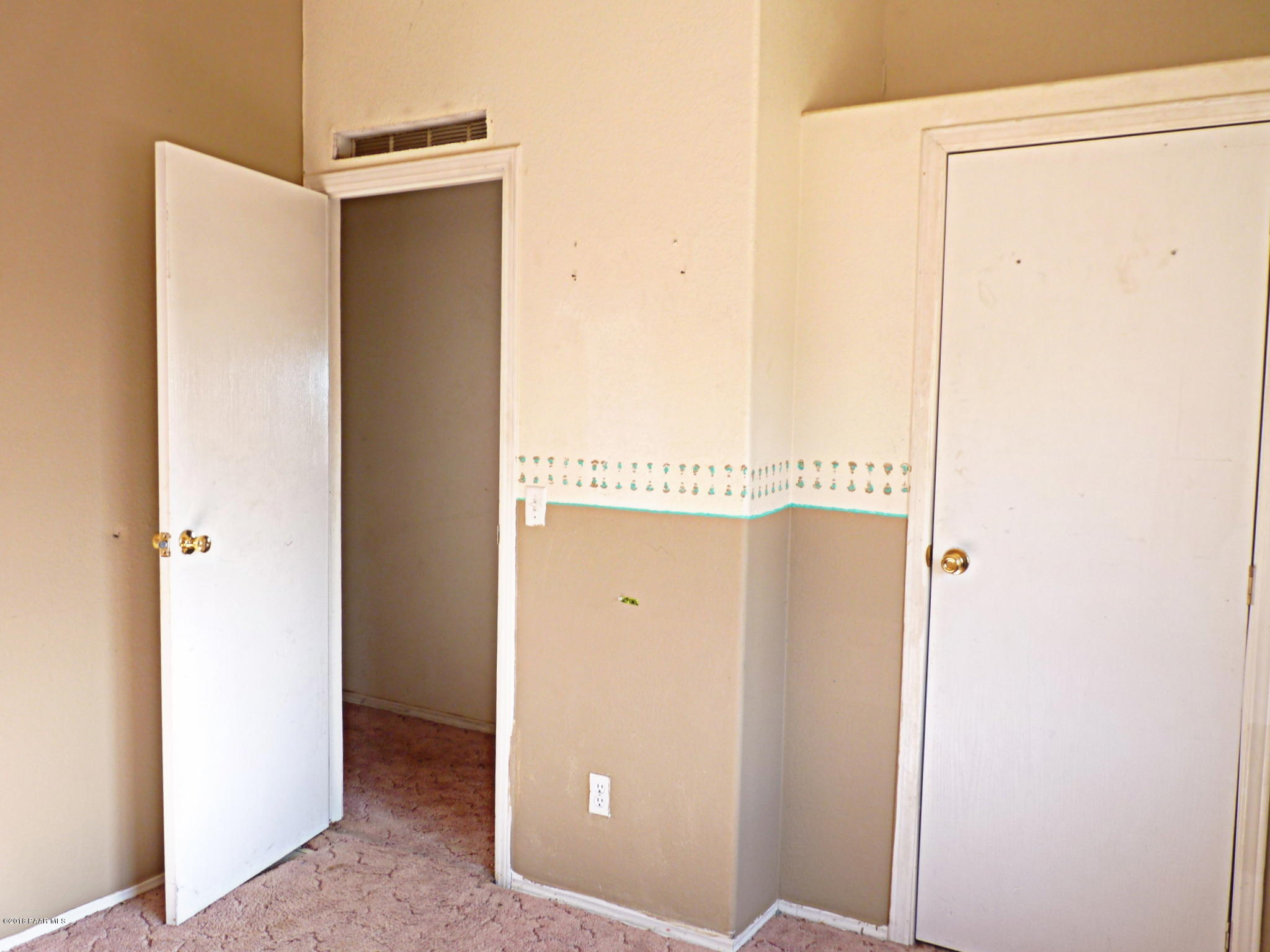 1155 North Rabbit Ridge Road Dewey, AZ 86327 - Photo 4 of 36 Bedroom 2 view towards entrance and jack