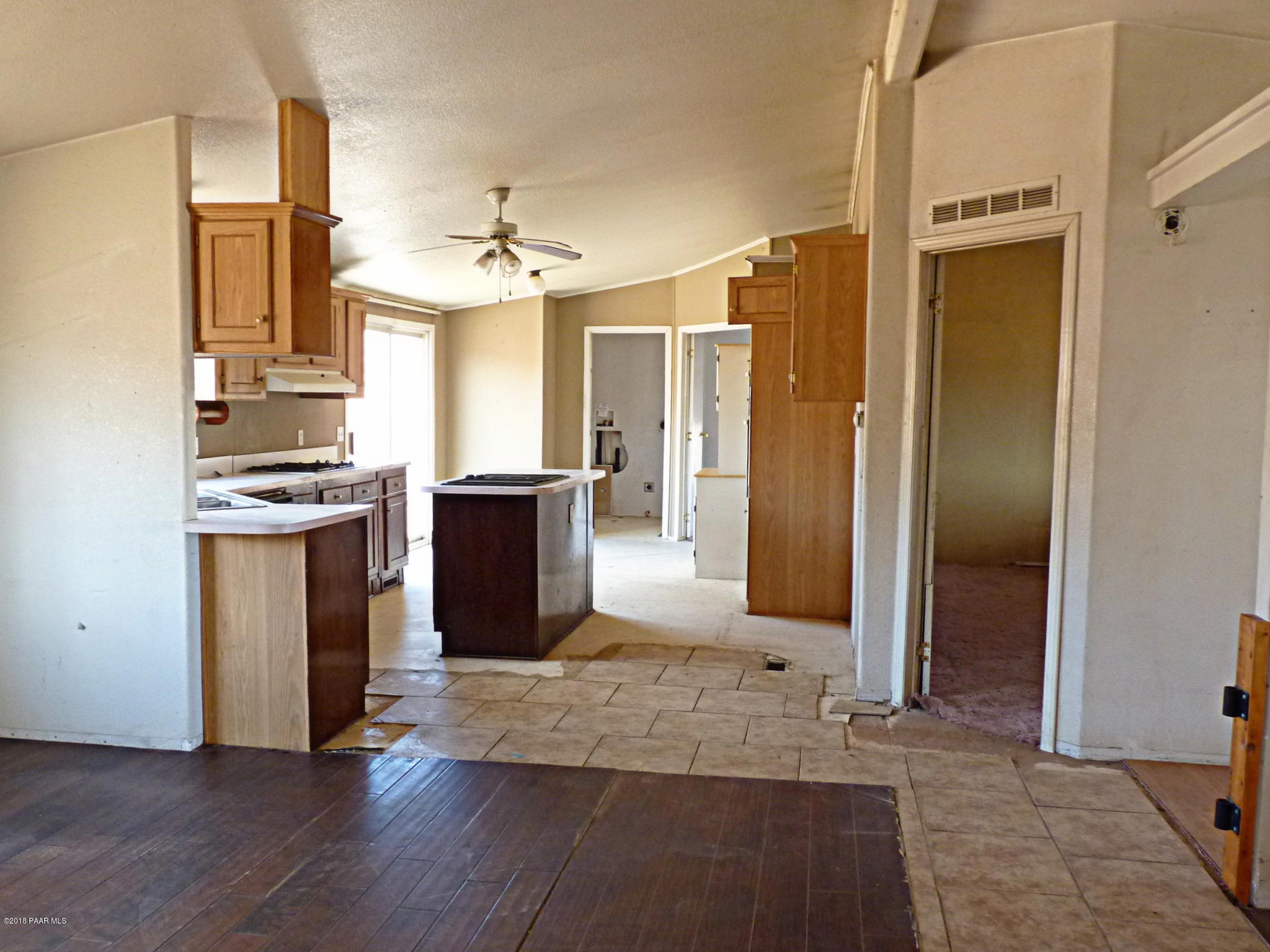 1155 North Rabbit Ridge Road Dewey, AZ 86327 - Photo 8 of 36 Dining Room view from split bedrooms