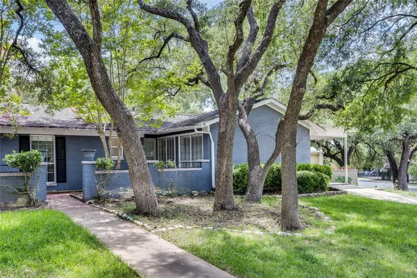 $2,350 | 8803 Westover Club Drive, Unit B, Austin, TX 78759